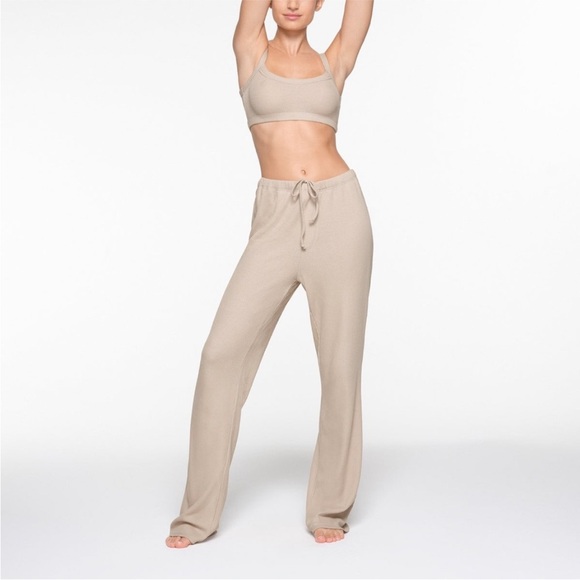 Skims Waffle Knit Wide Leg Lounge Pants size Medium - Picture 2 of 6